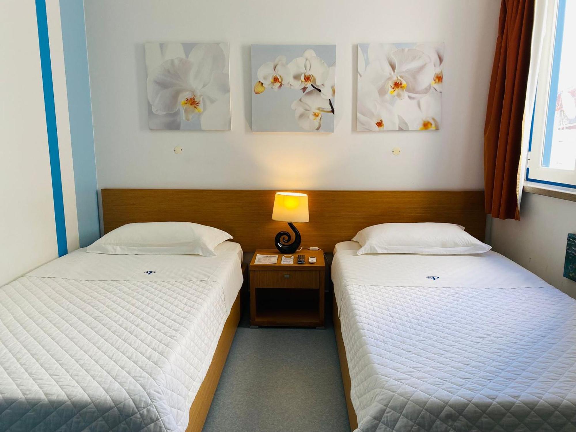 Weaa Hotel Nazare Ngoại thất bức ảnh